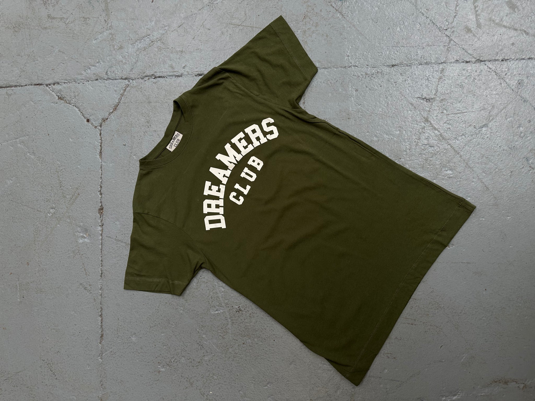 Dreamers Club - Classic tee, Olive